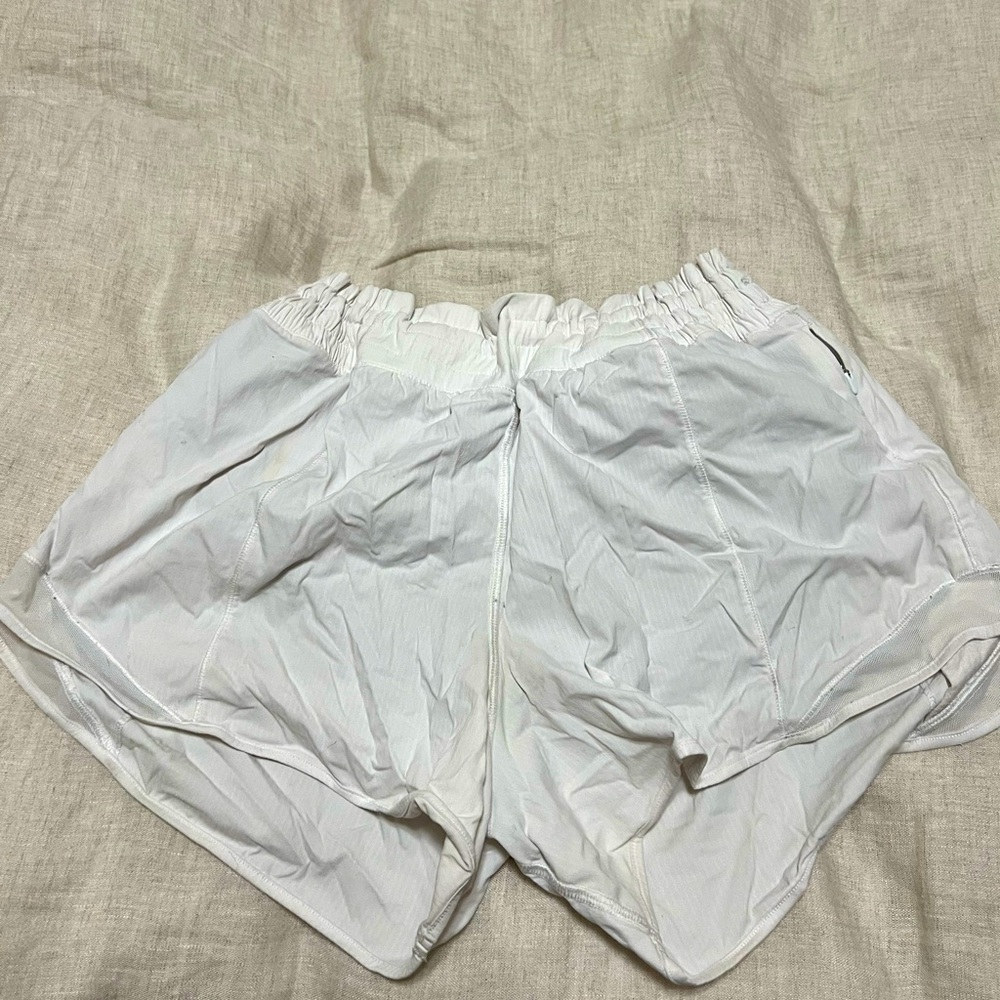 Lululemon hottie hot 4” shorts